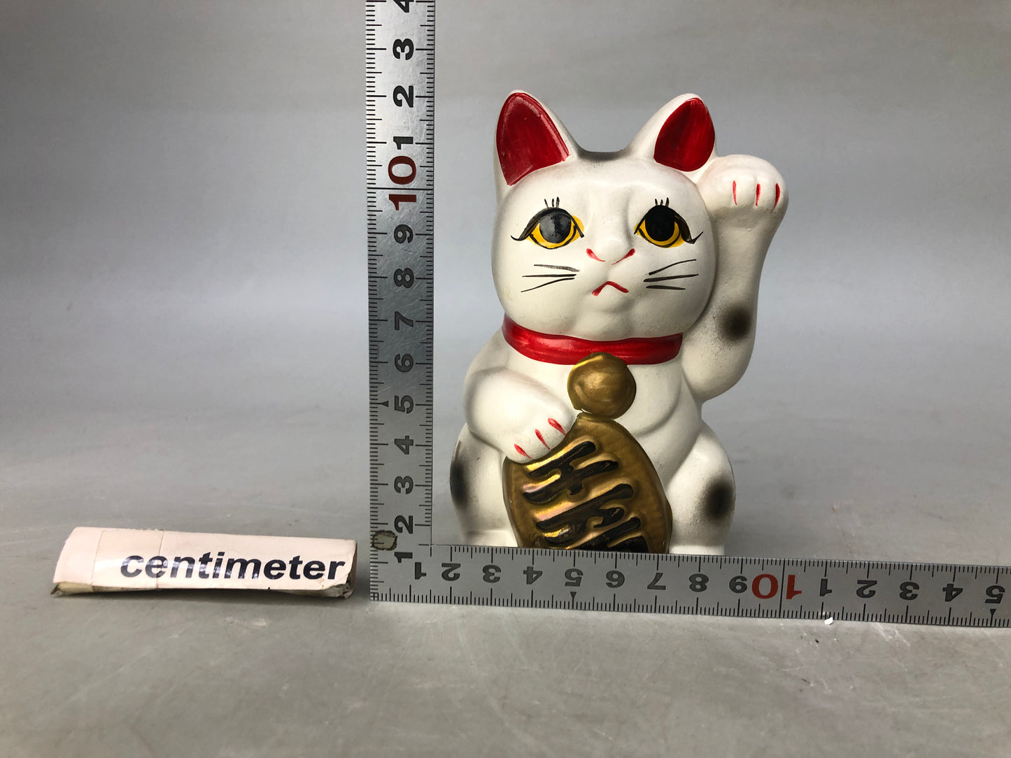 Y8099 OKIMONO Ceramic Lucky white cat figurine Japan antique interior figure