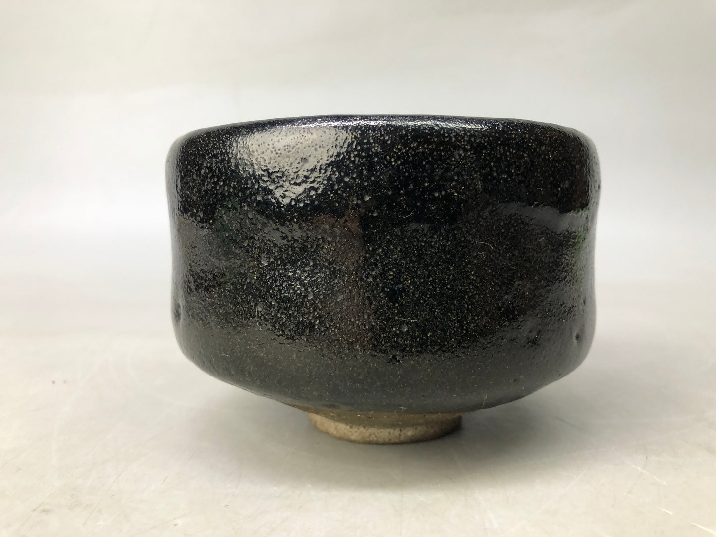 Y8170 CHAWAN Raku-ware black bowl signed Japan antique tea ceremony pottery cup