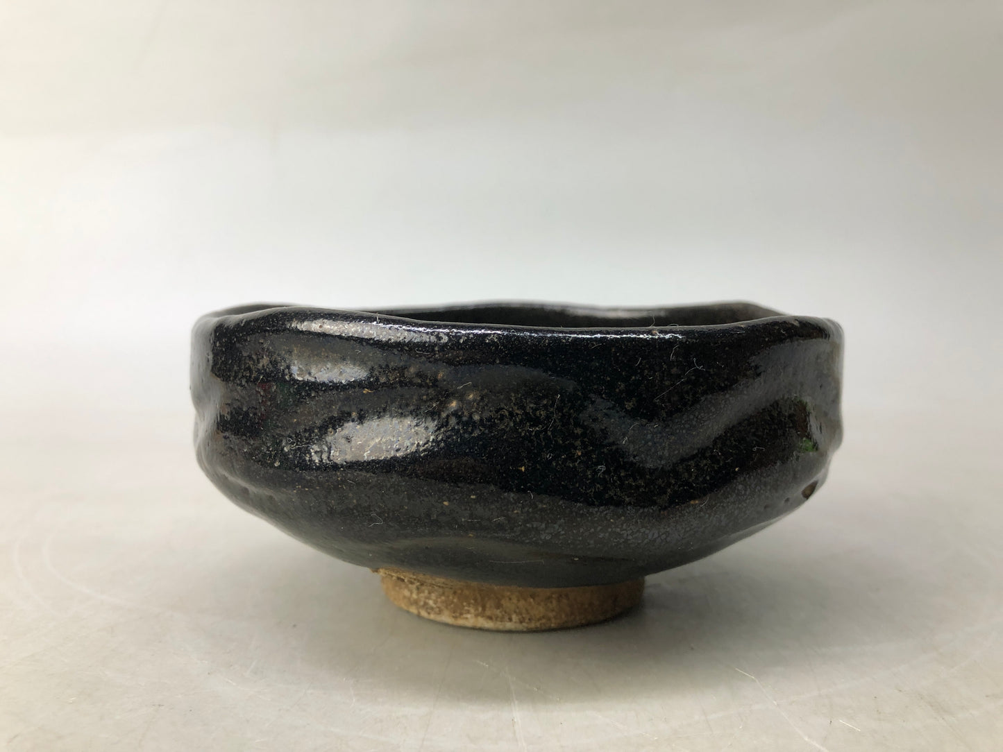 Y8175 CHAWAN Raku-ware black flat summer bowl signed Japan antique tea ceremony