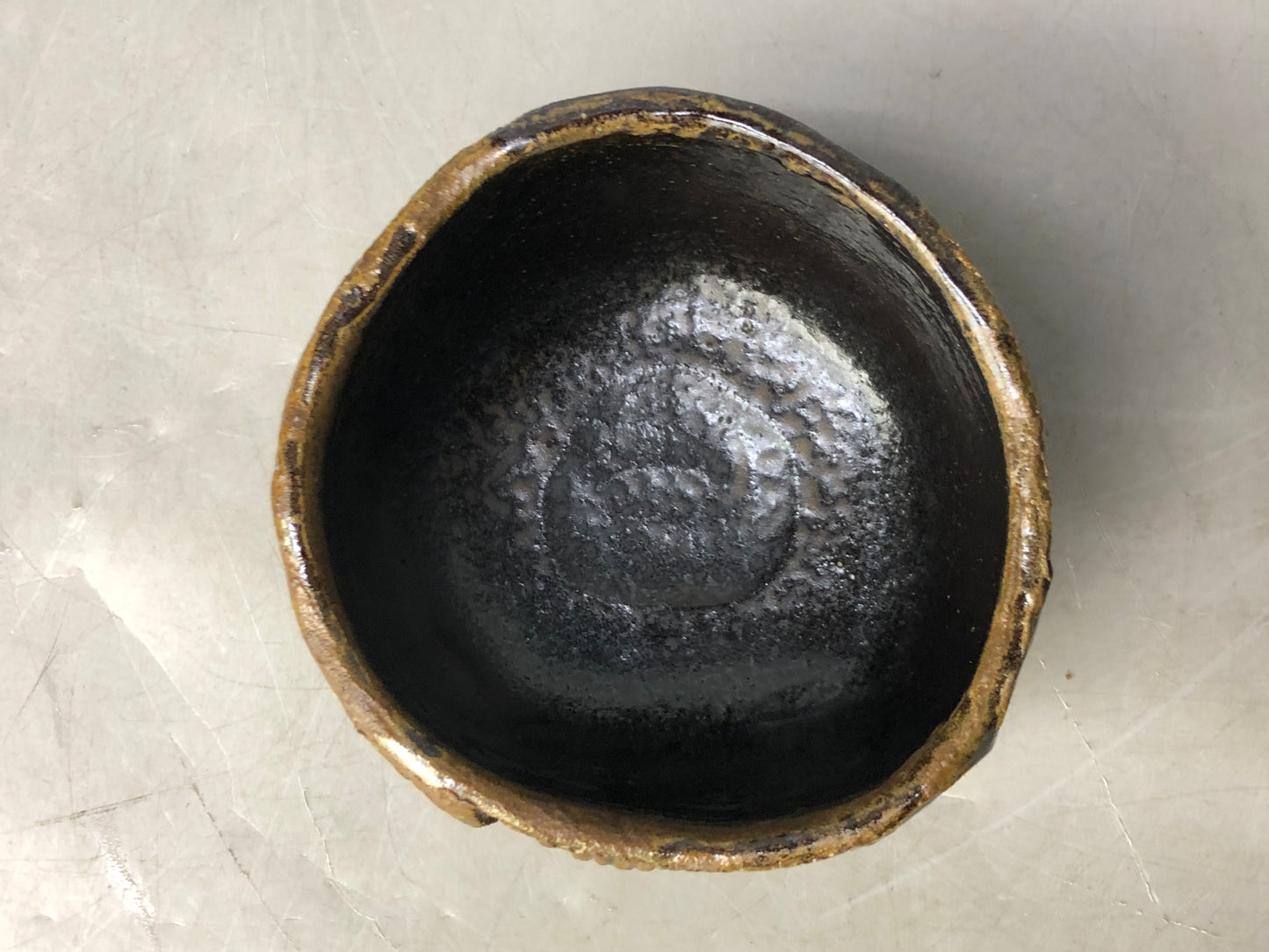 Y8190 CHAWAN Bizen-ware black bowl signed box Japan antique tea ceremony pottery