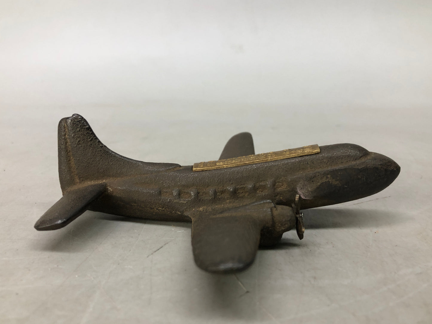 Y8232 OKIMONO metal small airplane figurine souvenir Japan antique interior