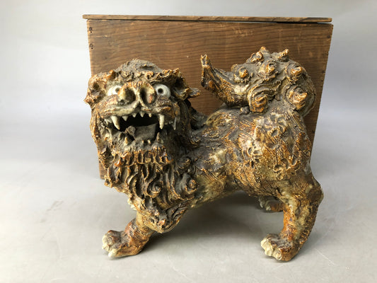 Y8251 OKIMONO Ko-Seto Lion figurine box Japan antique interior decor figure