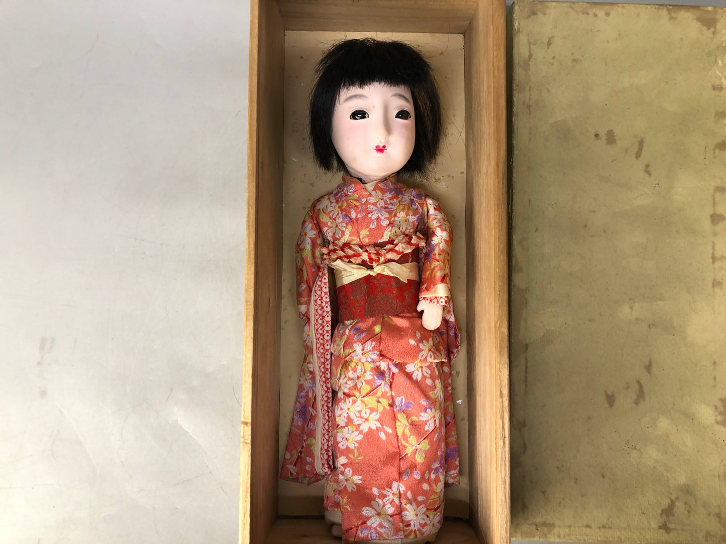 Y8256 NINGYO Ichimatsu doll kimono girl Japan antique interior figurine figure