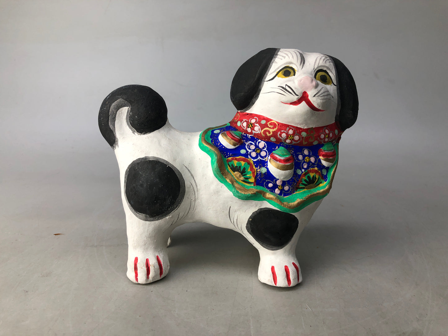 Y8281 OKIMONO ceramic Dog figurine clay doll figure Japan antique interior decor