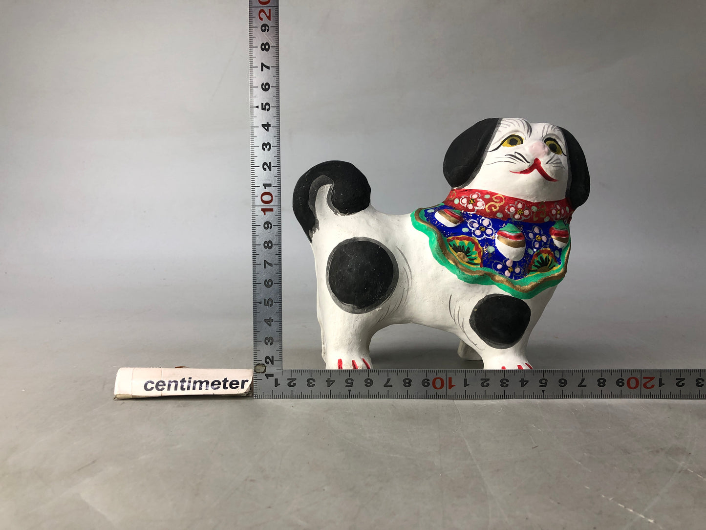 Y8281 OKIMONO ceramic Dog figurine clay doll figure Japan antique interior decor