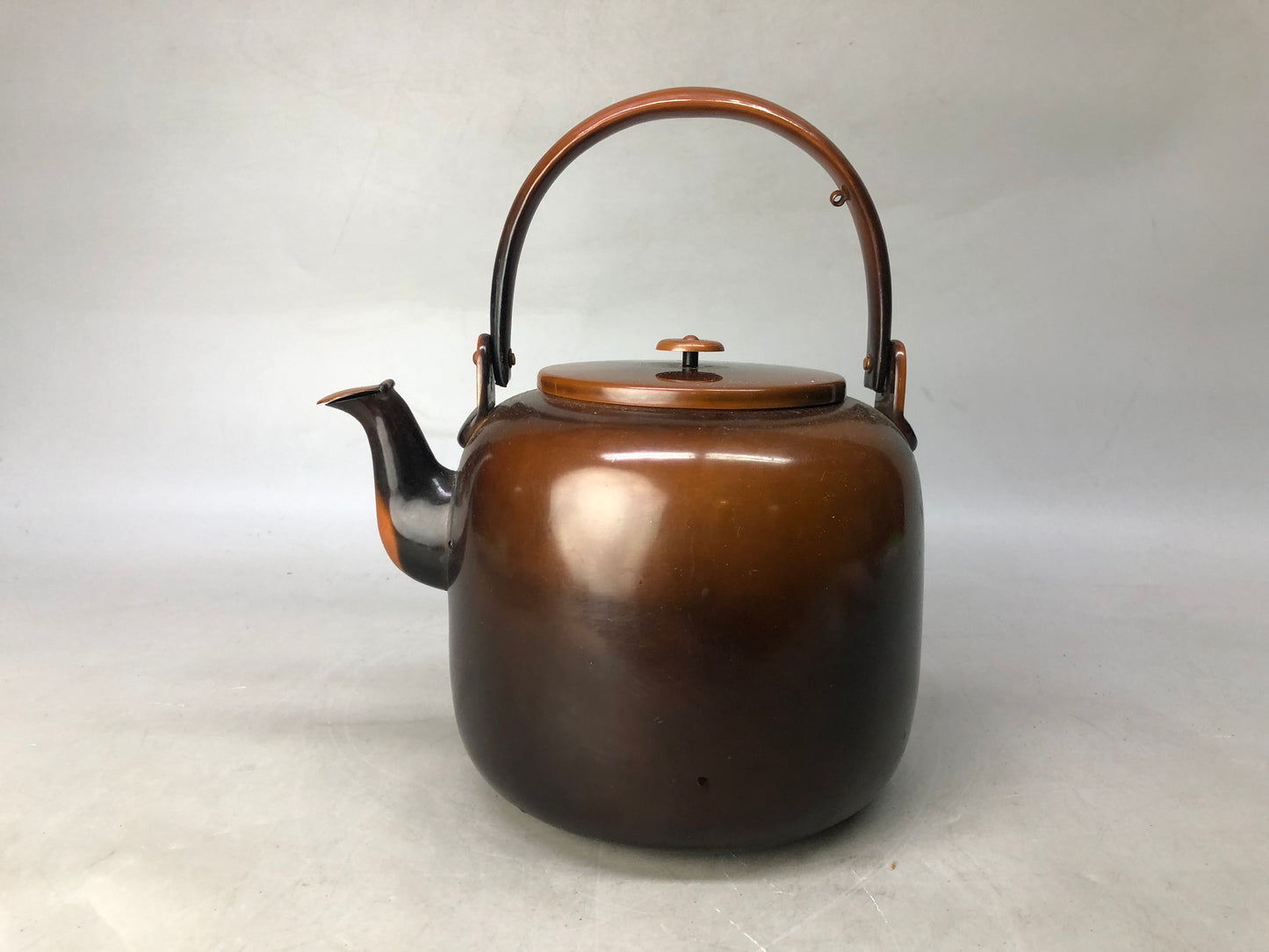 Y8284 KETTLE Copper tea pot signed box teapot Japan antique vintage kitchen