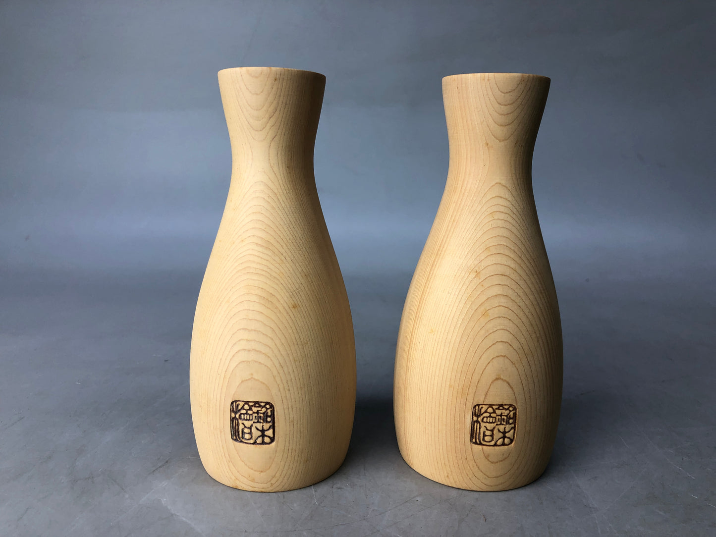 Y8306 CHOUSHI wooden Sake bottle cup set  Hinoki Japanese cypress Japan antique