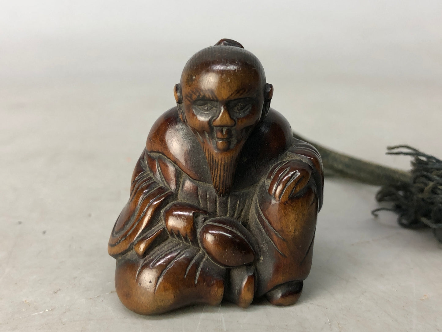 Y8309 NETSUKE wood carving Hermit Japan antique kimono accessory miniature