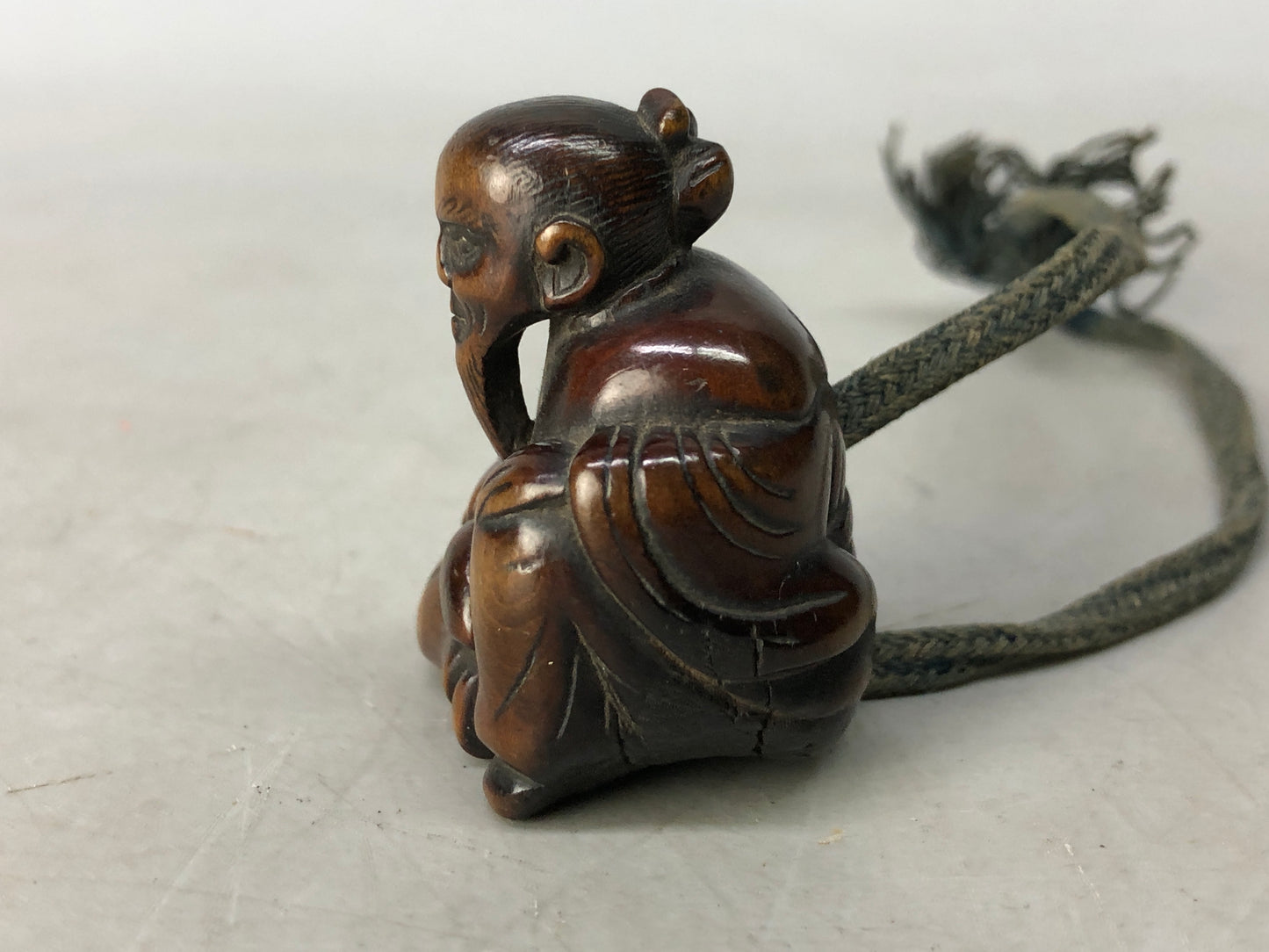 Y8309 NETSUKE wood carving Hermit Japan antique kimono accessory miniature