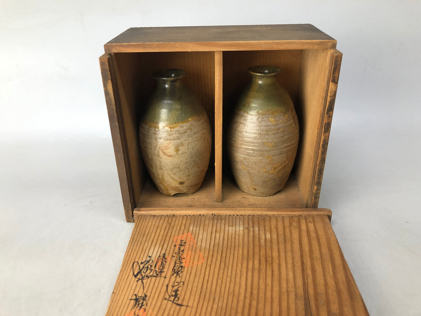 Y8461 CHOUSHI Oribe-ware Tokkuri Sake bottle set of 2 signed box Japan antique