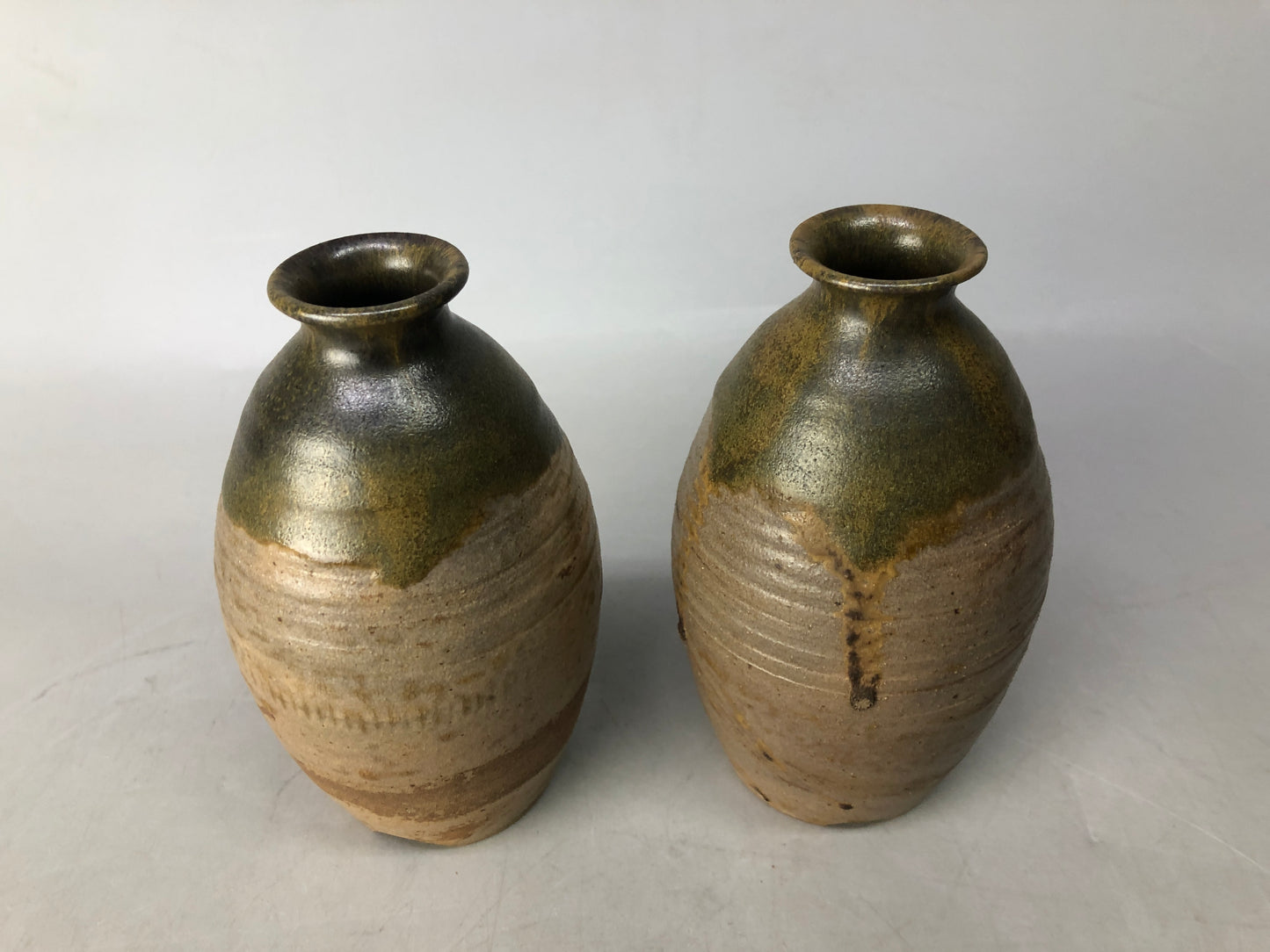 Y8461 CHOUSHI Oribe-ware Tokkuri Sake bottle set of 2 signed box Japan antique