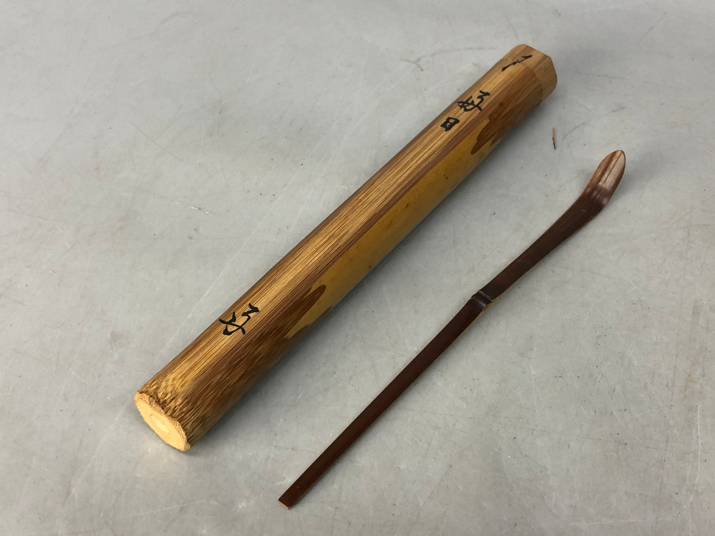 Y8514 CHASHAKU Bamboo scoop signed box Japan Tea Ceremony utensil antique spoon
