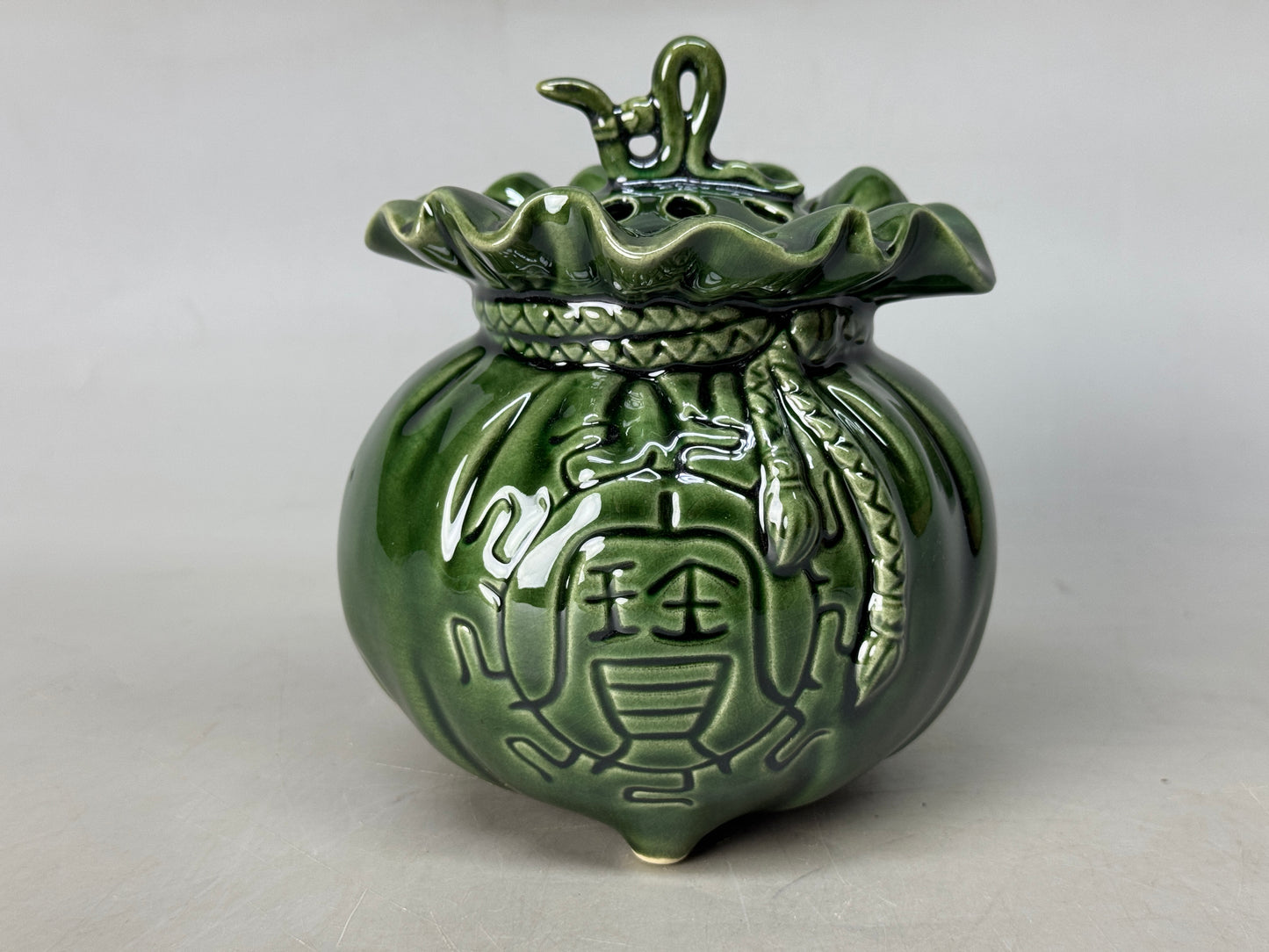 Y8781 KOURO Oribe-ware signed box Japan antique fragrance incense burner aroma