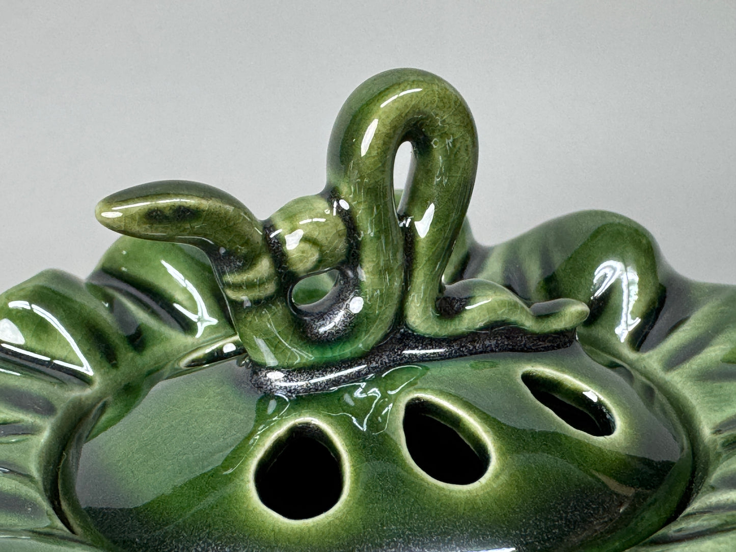 Y8781 KOURO Oribe-ware signed box Japan antique fragrance incense burner aroma