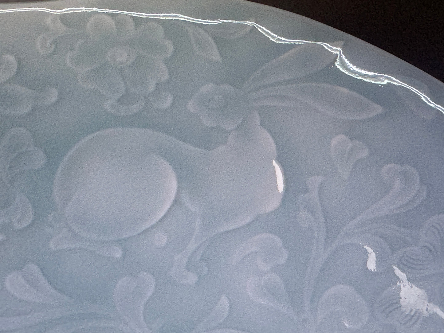 Y8799 CHAWAN Celadon bowl Flower Bird Rabbit signed box Japan antique pottery