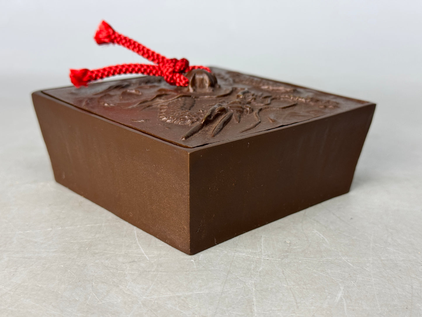 Y8812 BOX Copper small container signed Dragon pattern Japan antique storage