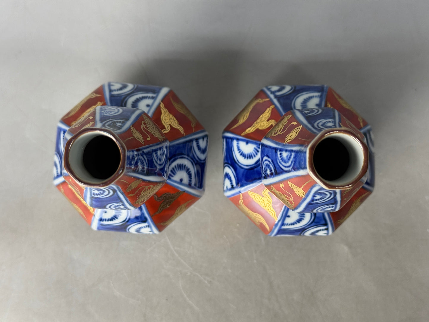 Y8830 CHOUSHI Kutani-ware Tokkuri Sake bottle cup set signed box Japan antique