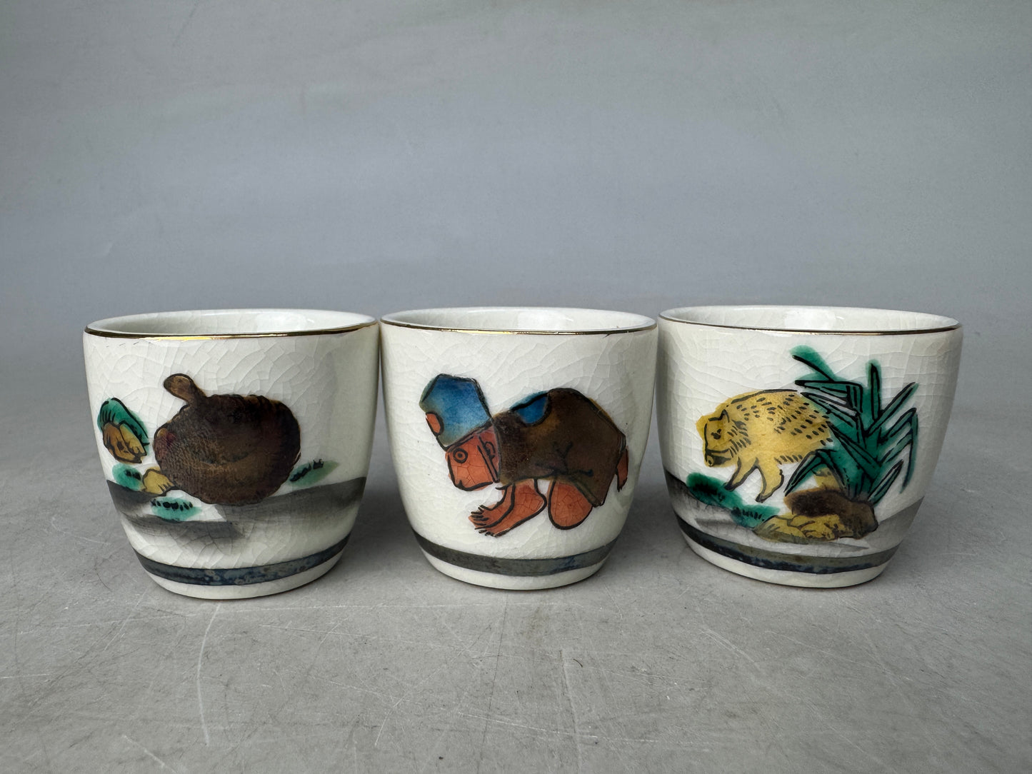 Y8880 CHAWAN Kutani-ware 12 Sake cup set zodiac signs signed box Japan antique