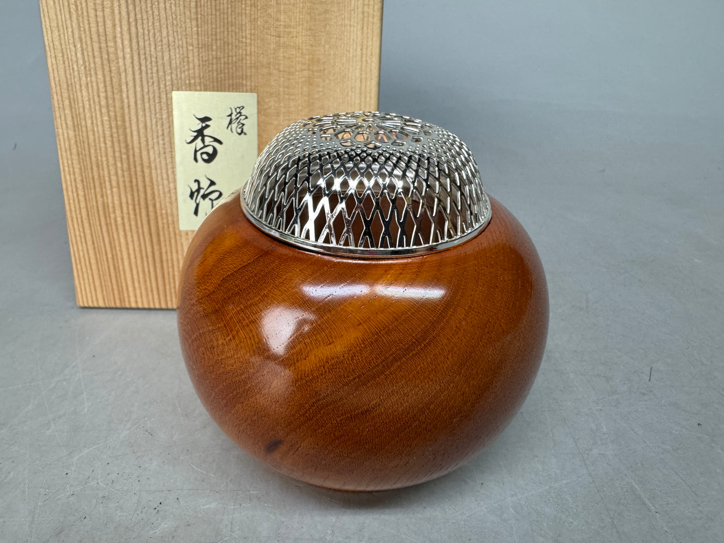 Y8904 KOURO wooden incense burner hood box Japan antique fragrance aromatherapy