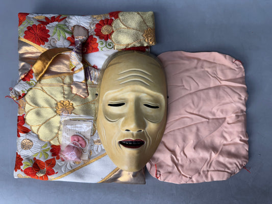 Y8912 NOH MASK wood carving Uba signed Japan antique omen men dance drama