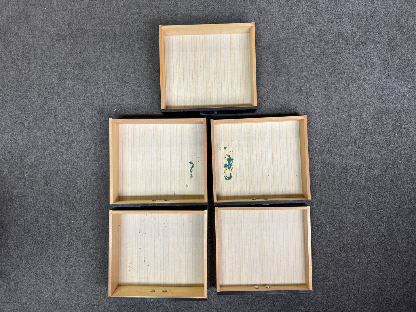 Y8934 TANSU Kamakura carving small 5-tiered chest of drawers Japan antique
