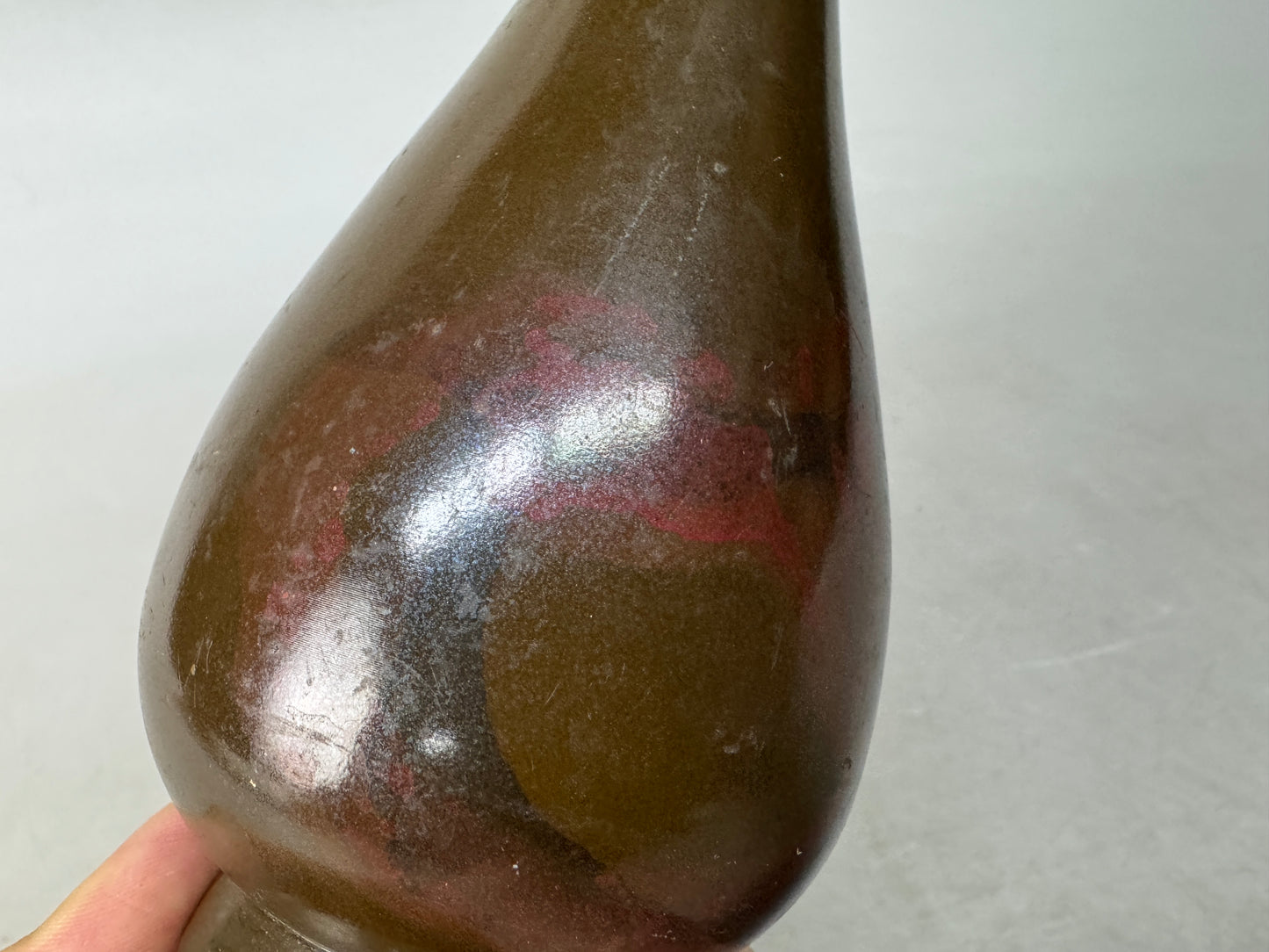 Y8944 FLOWER VASE Murashido single bud signed Japan ikebana floral arrangement