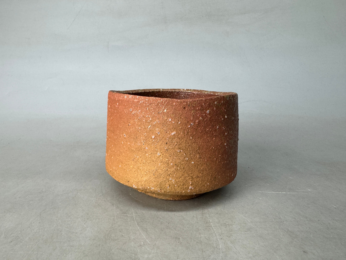 Y8948 CHAWAN Shigaraki-ware bowl signed Japan antique tea ceremony cup pottery