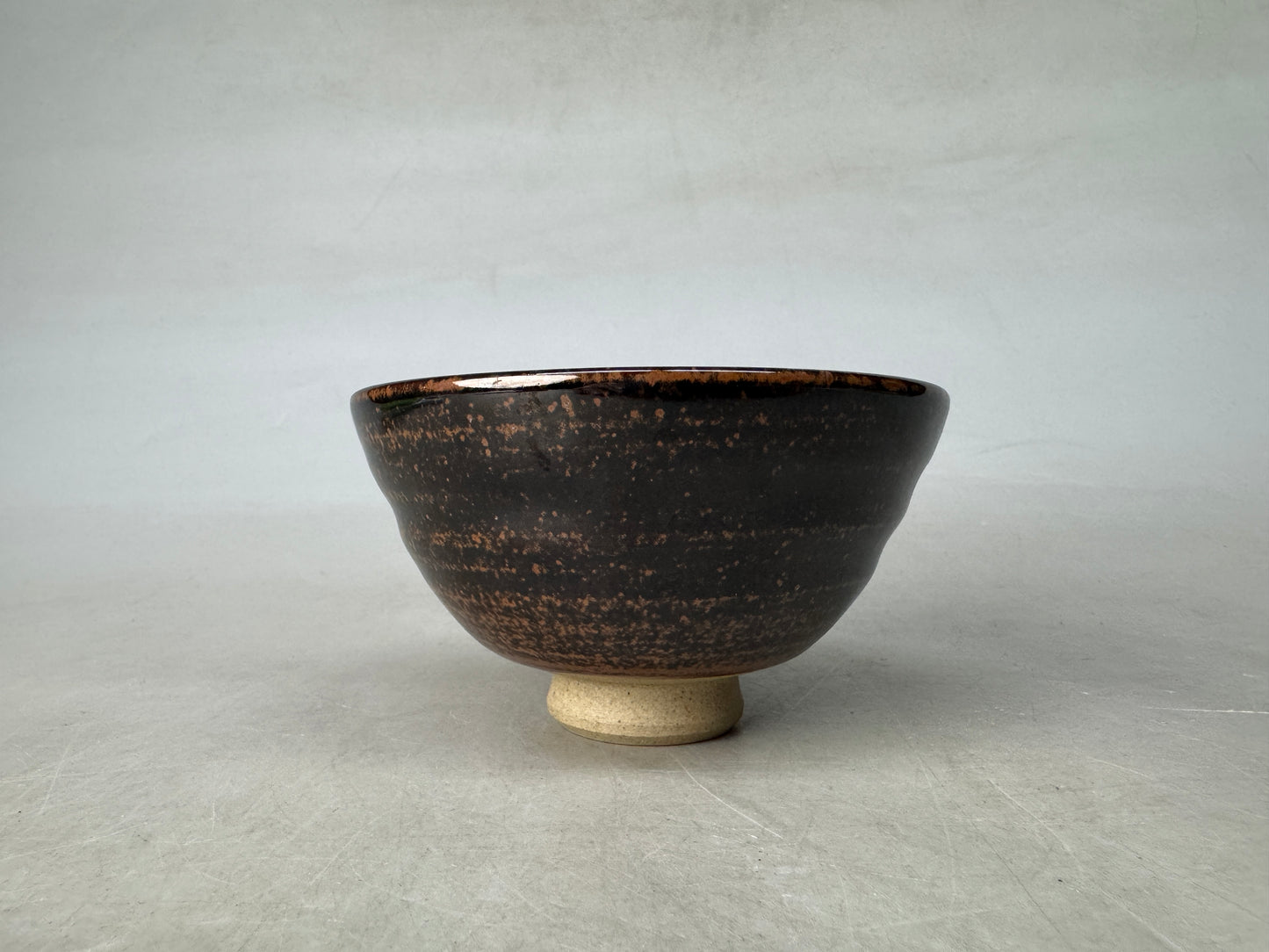 Y8955 CHAWAN Akogi-ware bowl signed Japan antique tea ceremony cup pottery