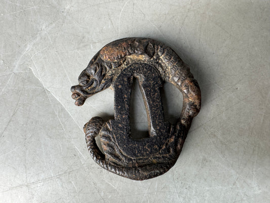 Y8960 TSUBA Iron sword guard Dragon Japan samurai katana antique koshirae edo