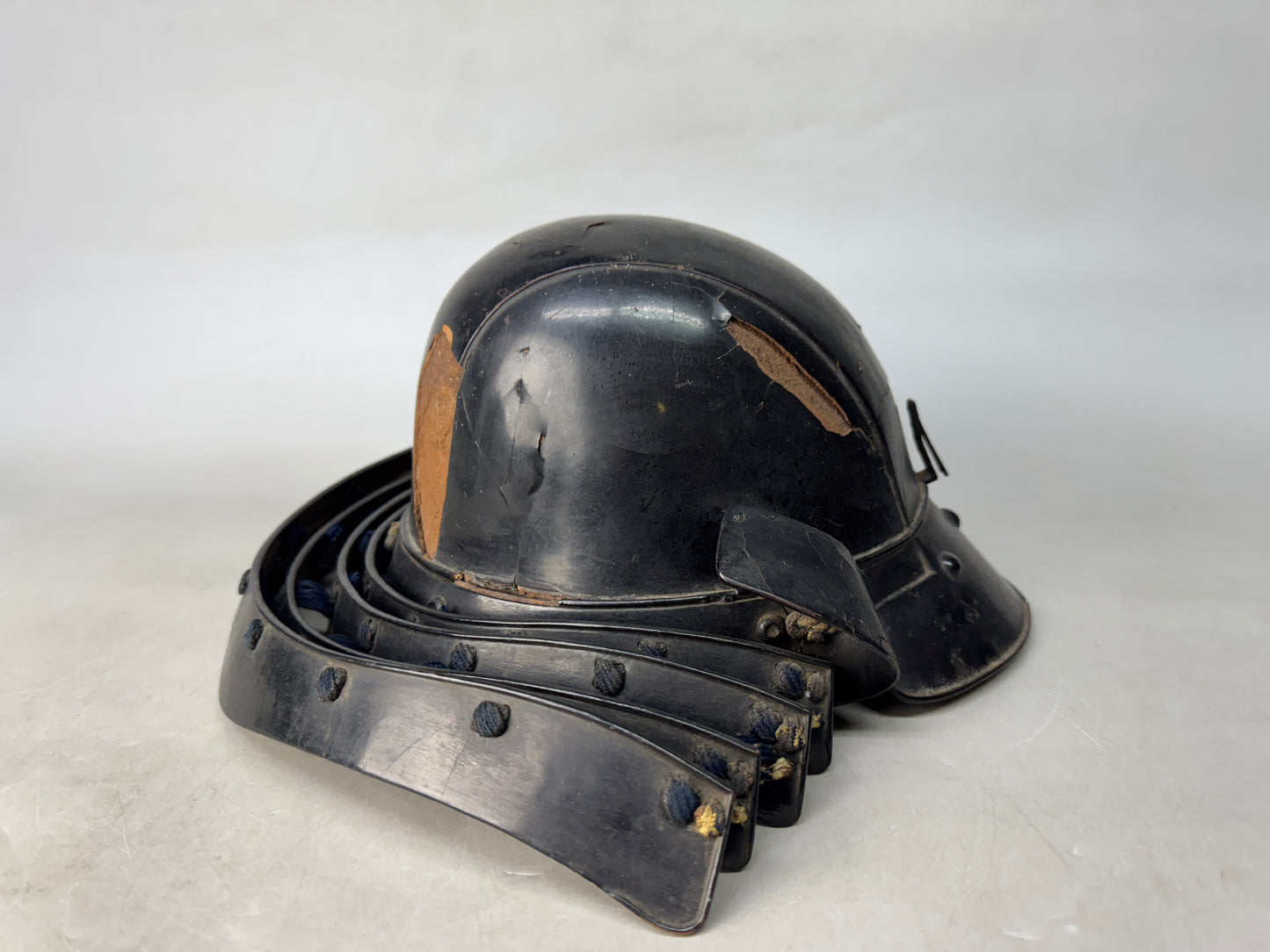Y8961 KABUTO Iron Zunari helmet black lacquer armor Japan antique bugu yoroi