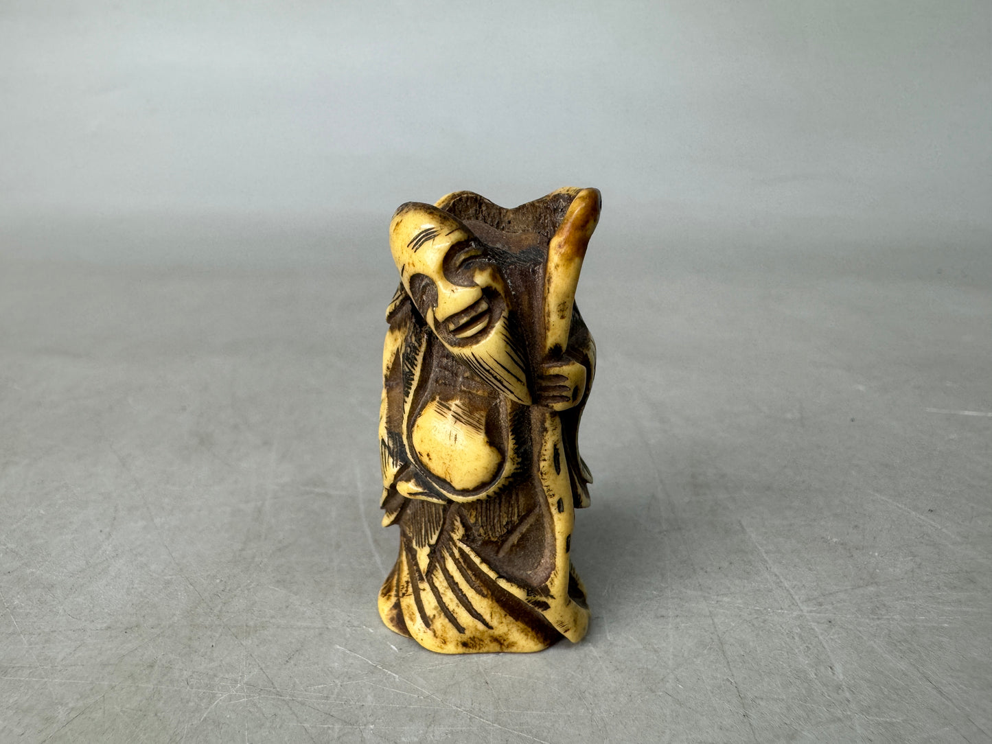 Y8970 NETSUKE Hermit deer antlers Japan antique kimono accessory fashion figure