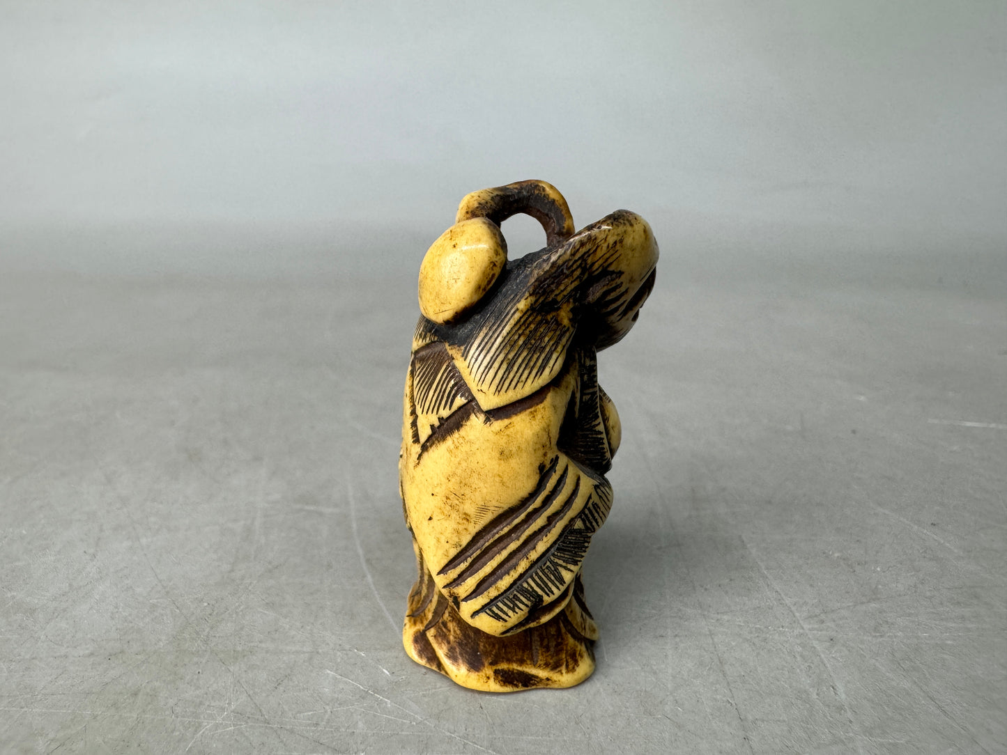 Y8970 NETSUKE Hermit deer antlers Japan antique kimono accessory fashion figure