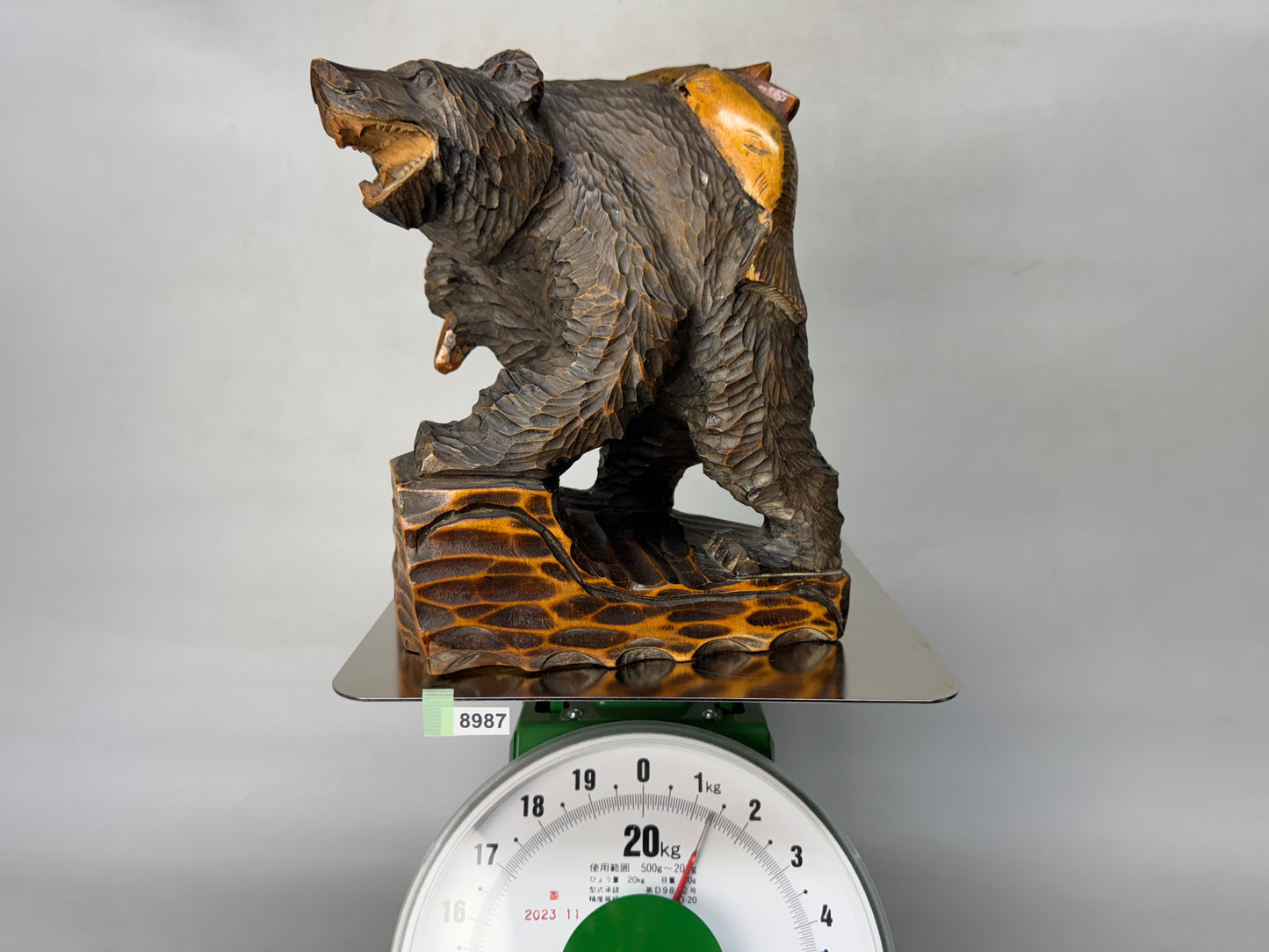 Y8987 OKIMONO wood carving Bear figurine Ainu Japan antique interior figure