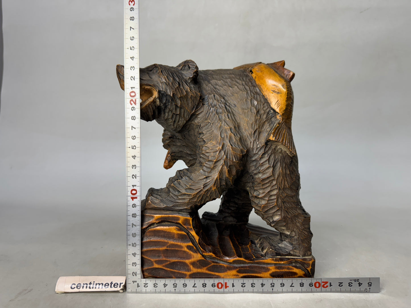 Y8987 OKIMONO wood carving Bear figurine Ainu Japan antique interior figure