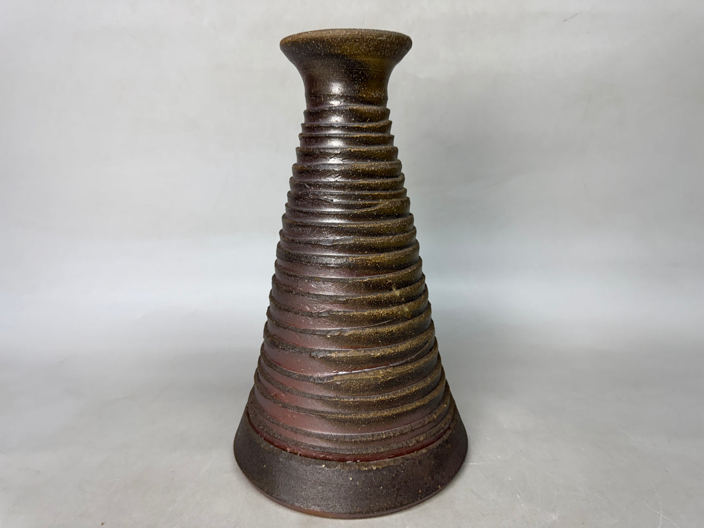 Y9008 FLOWER VASE Bizen-ware signed box Japan ikebana floral arrangement modern