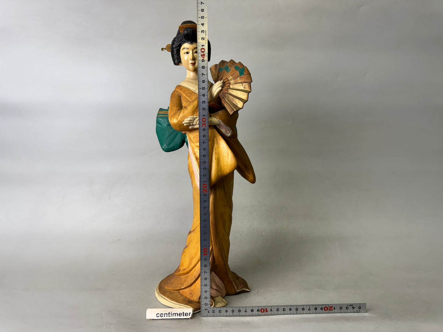 Y9022 STATUE wood carving Kimono beauty figurine signed Japan antique interior