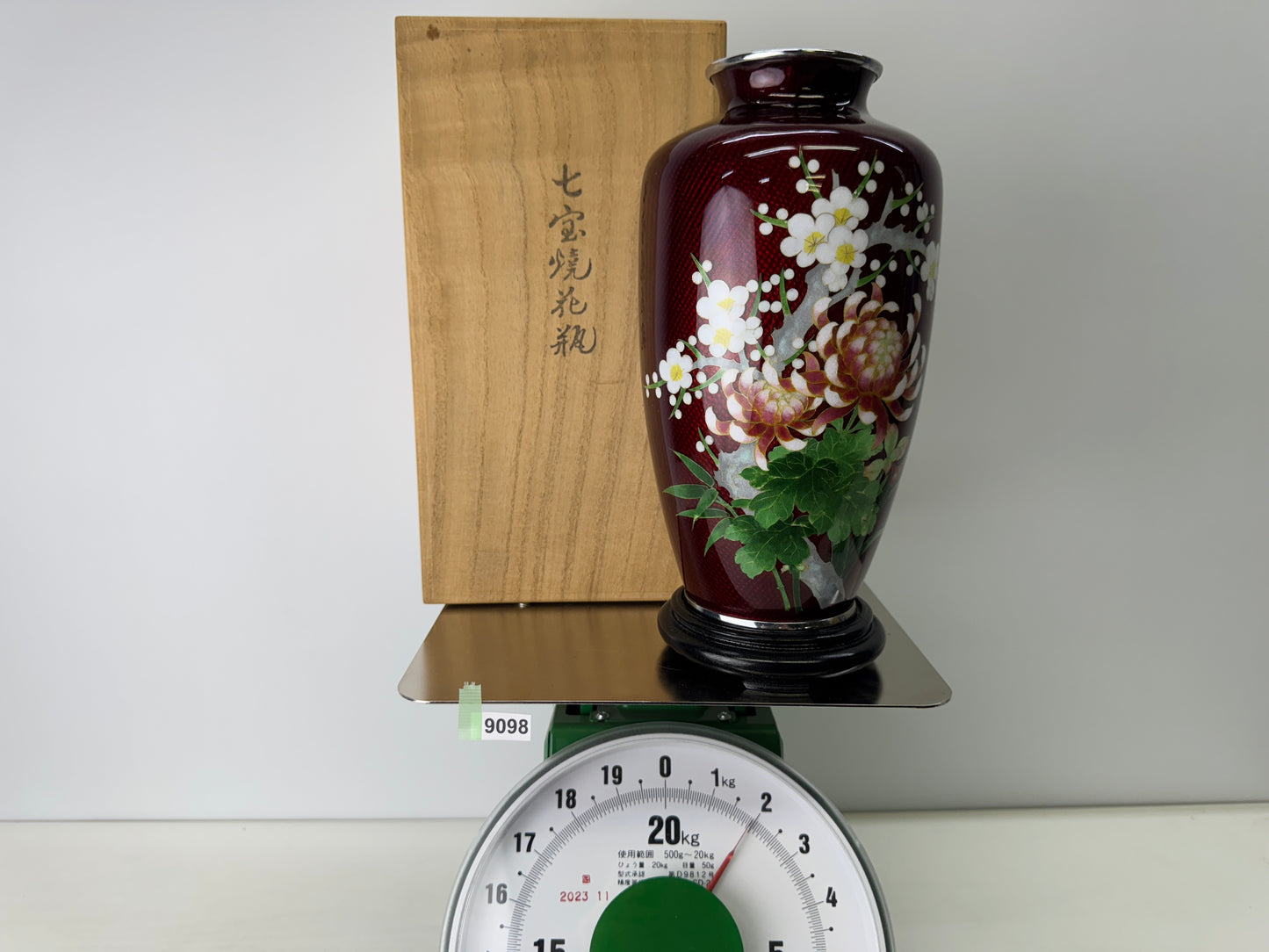 Y9098 FLOWER VASE Cloisonne Red signed box Japan ikebana floral arrangement
