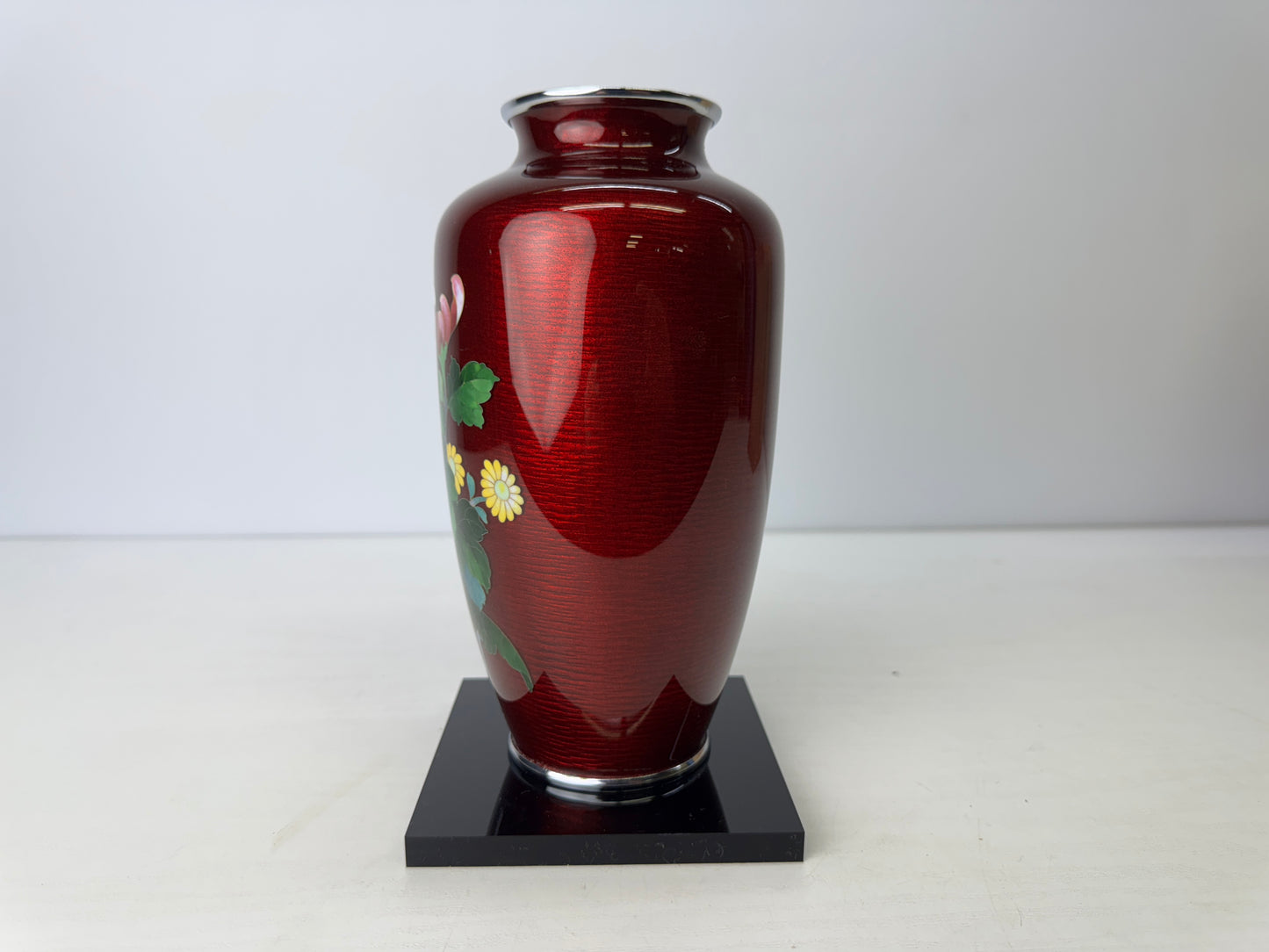 Y9100 FLOWER VASE Cloisonne Red signed box Japan ikebana floral arrangement
