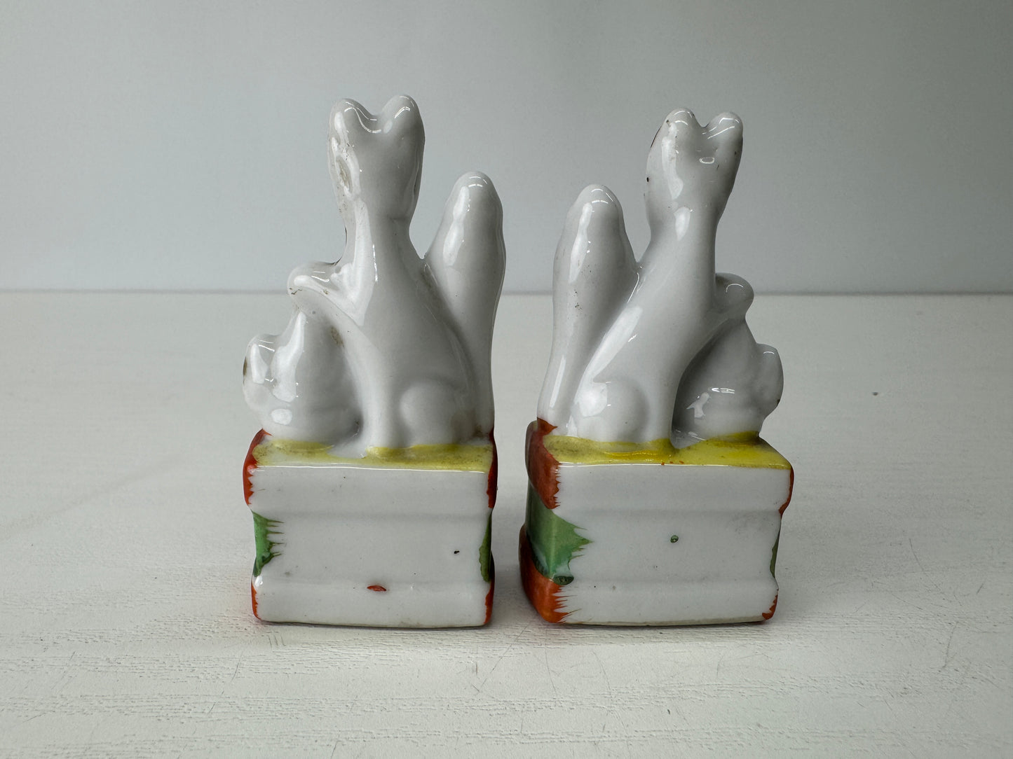 Y9109 OKIMONO Ceramic small Inari Fox figurine Buddhist art Japan antique decor
