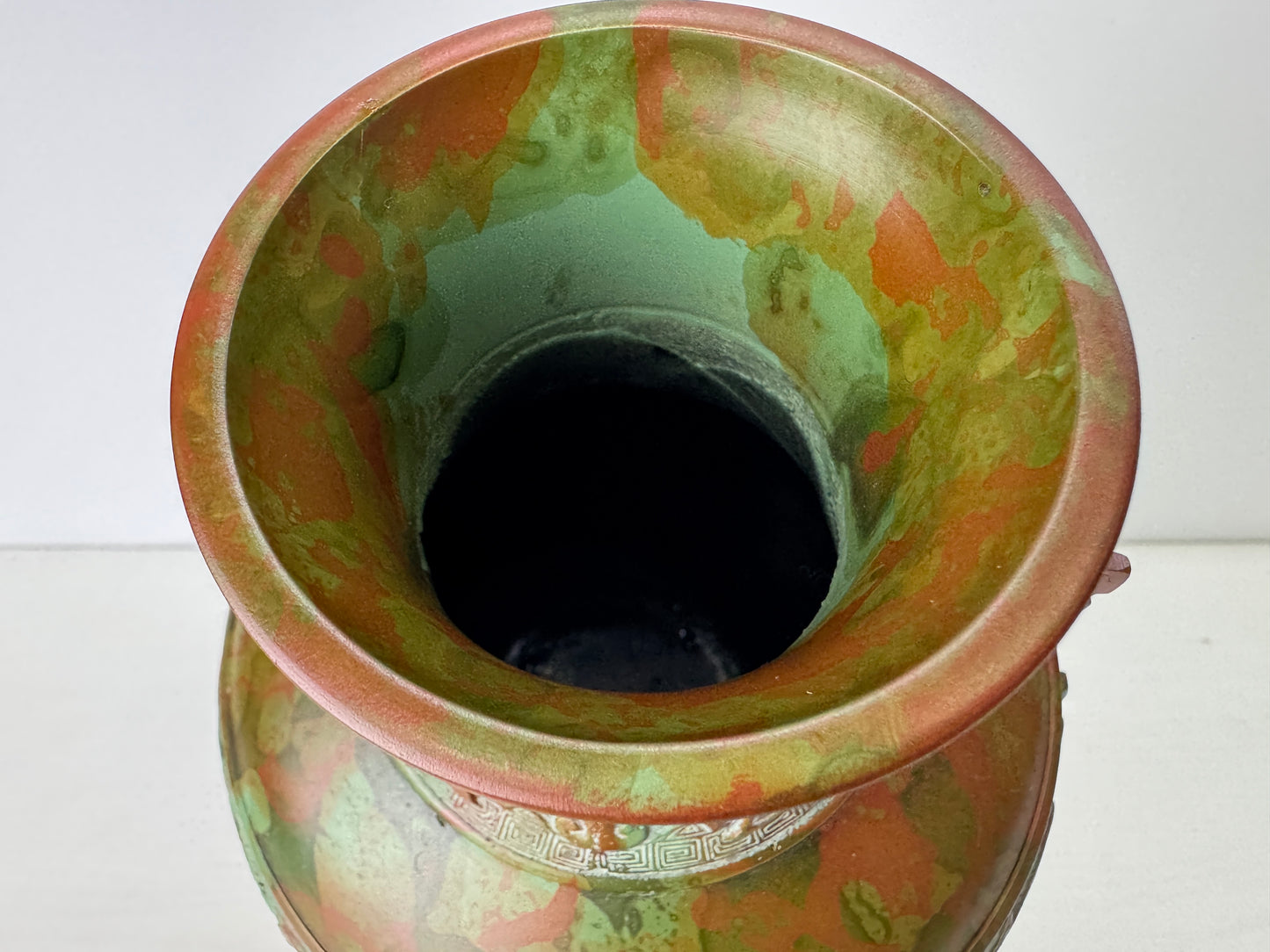 Y9116 FLOWER VASE metal Taotie motif Murashido Japan ikebana floral arrangement