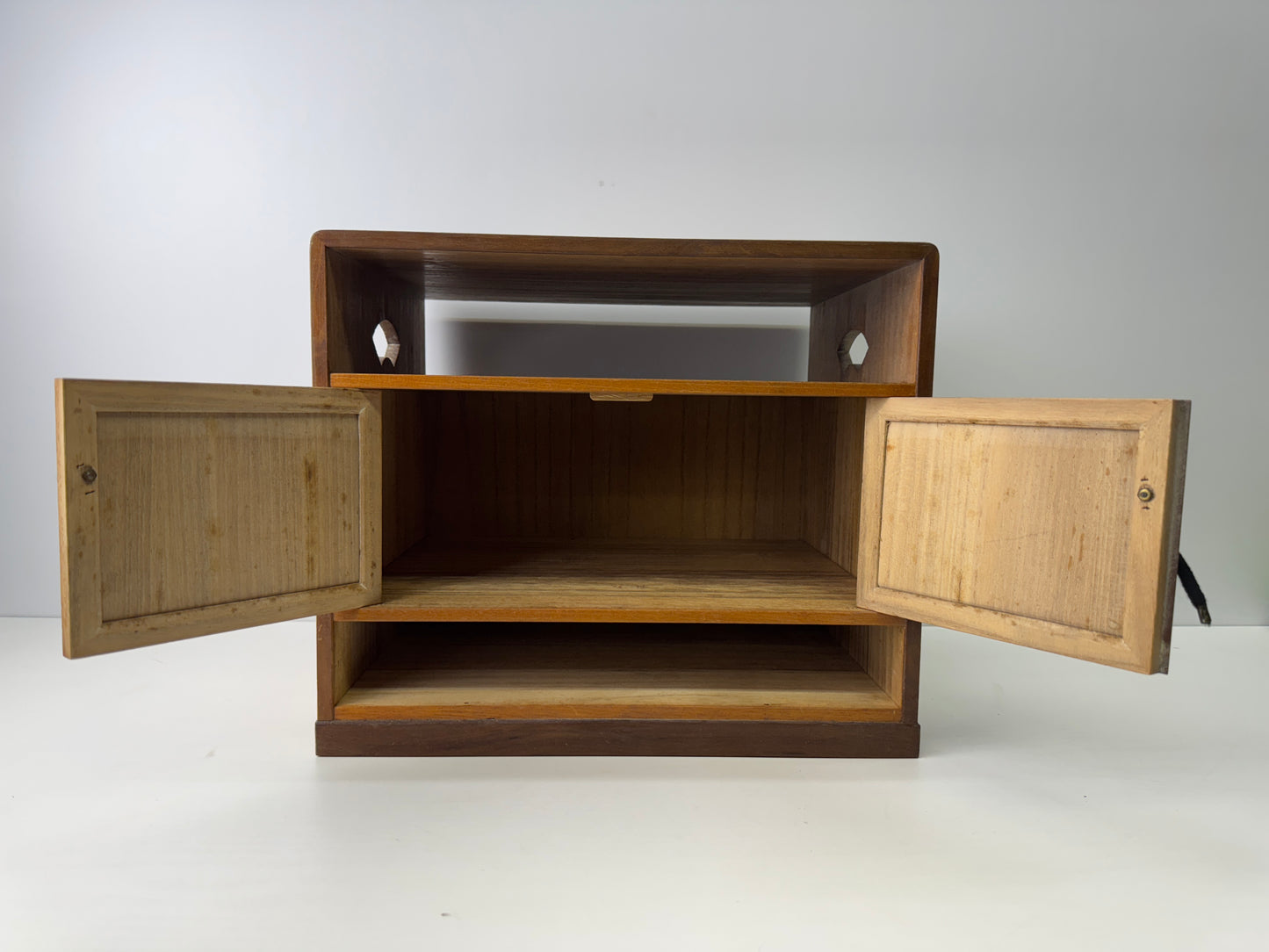 Y9154 TANSU small chest of drawers Paulownia wood storage Japan antique interior