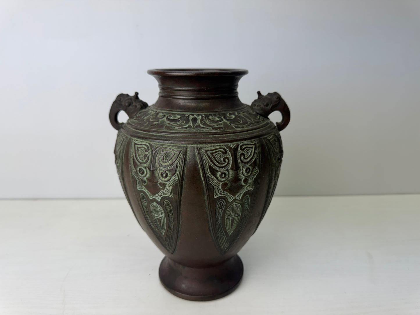 Y9180 Imperial Japan Army Copper commemorative flower vase signed Japanese WW2