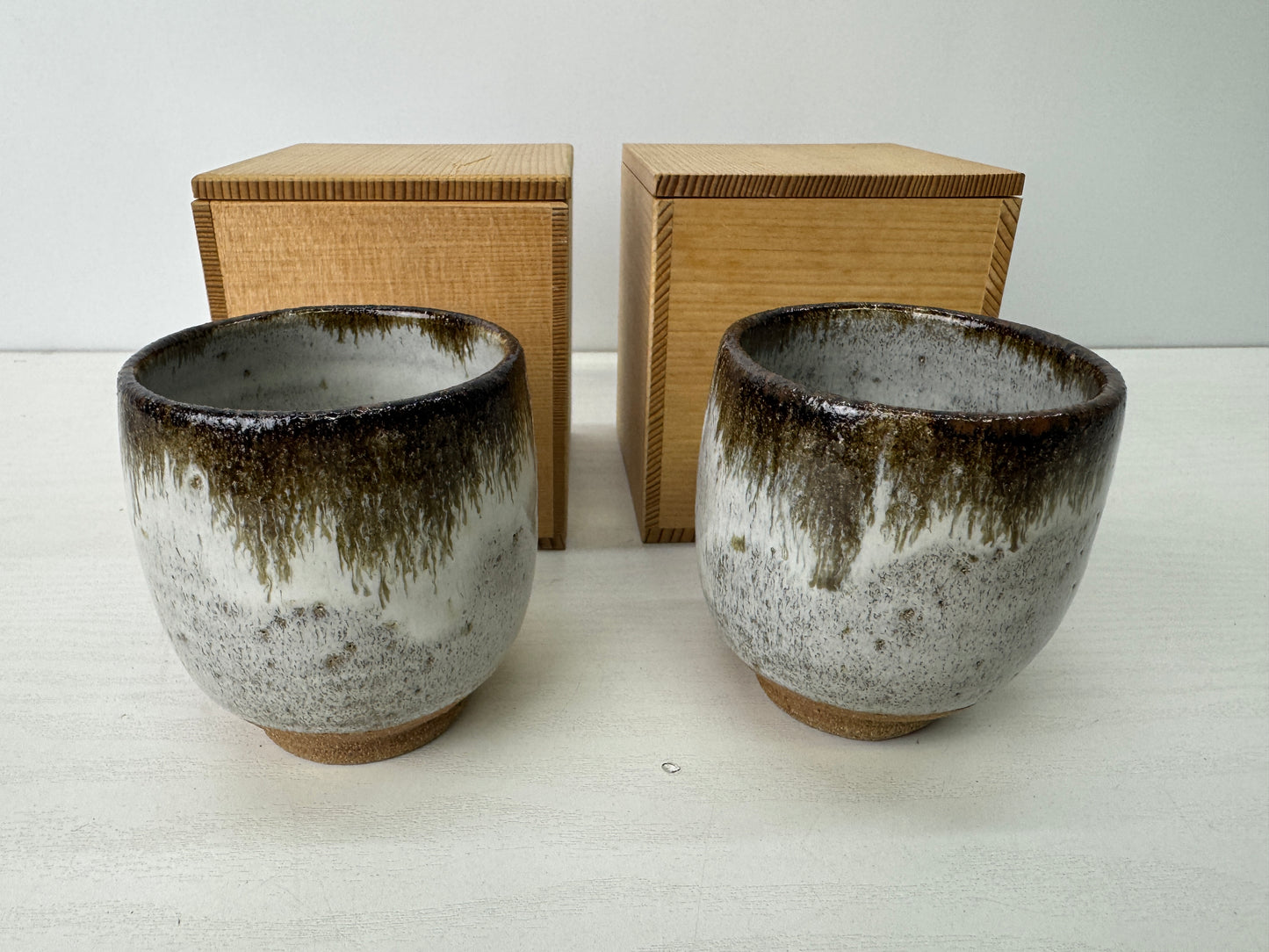 Y9215 YUNOMI Karatsu-ware teacup set of 2 signed box Japan antique Sencha tea
