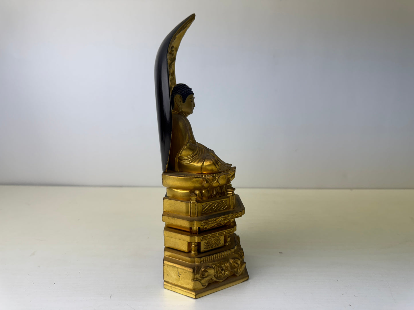 Y9235 STATUE Buddha figurine seated Amida wood carving gold leaf Japan antique