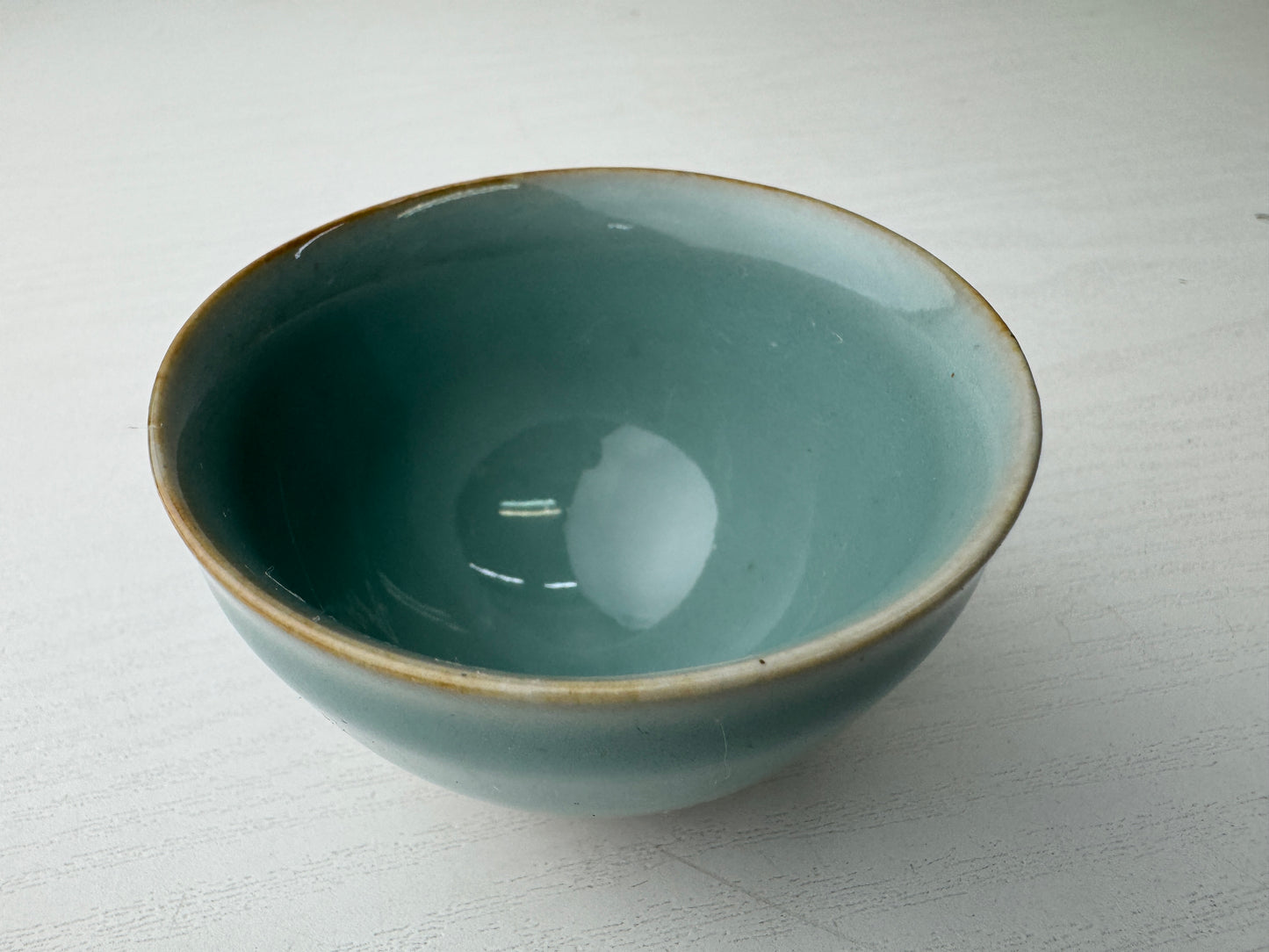 Y9251 CHAWAN Seto-ware Celadon Sake cup sakazuki signed box  Japan antique