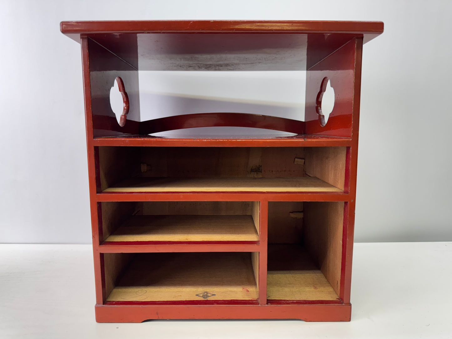 Y9266 TANSU Vermilion painted small chest of drawers Japan antique interior