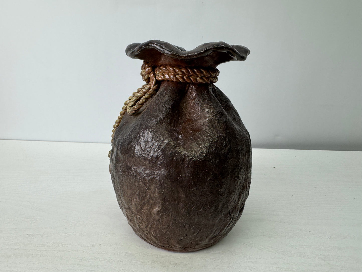 Y9274 FLOWER VASE Seto-ware signed Japan ikebana floral arrangement interior