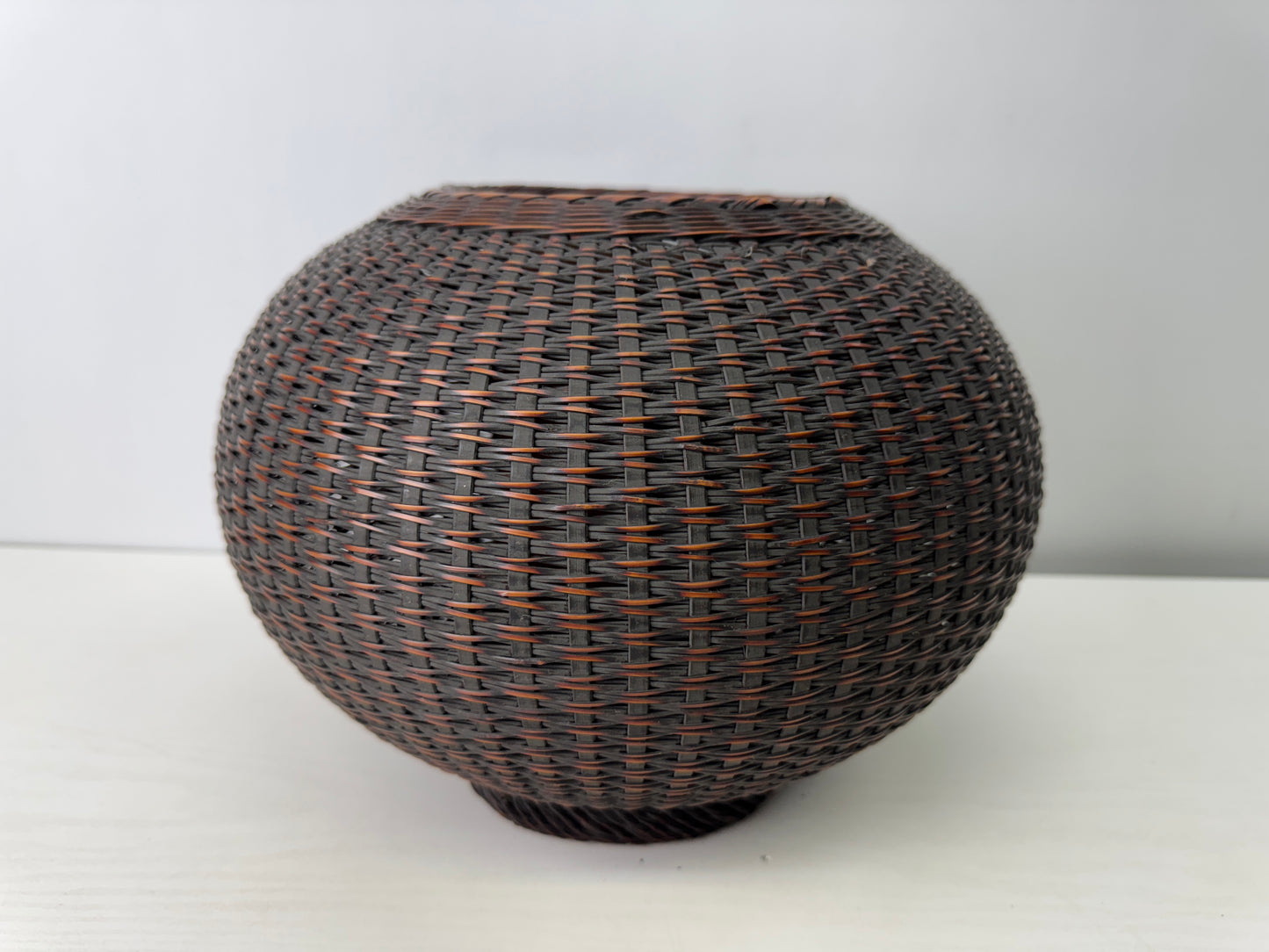 Y9277 Bamboo Woven Basket Flower vase Japan Ikebana floral arrangement interior
