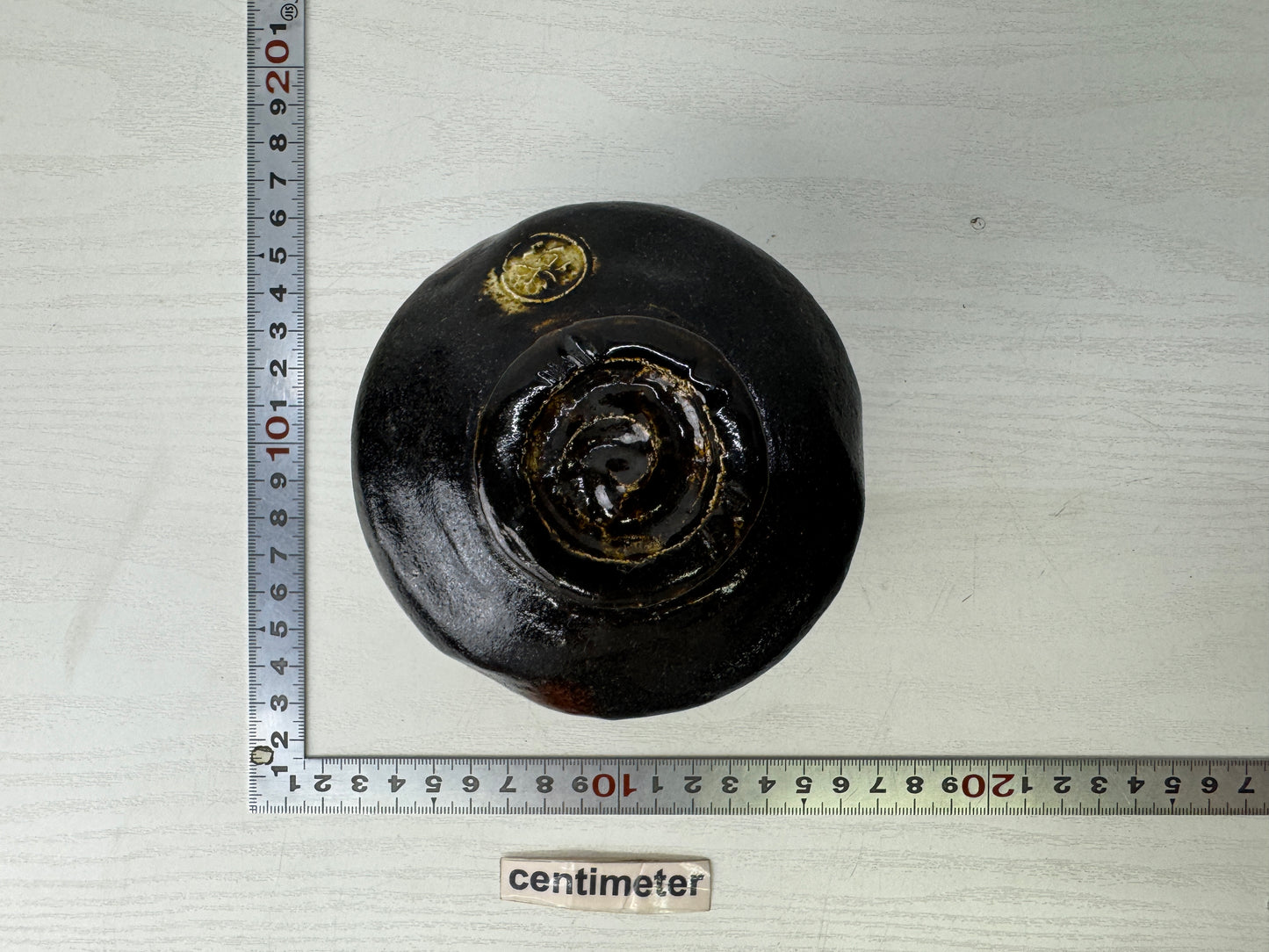 Y9281 CHAWAN Raku-ware Black tubular bowl signed Japan antique tea ceremony cup