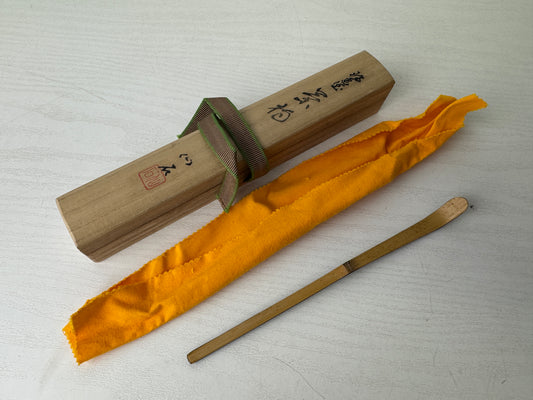 Y9290 CHASHAKU Bamboo Makie scoop spoon signed box Japan Tea Ceremony antique